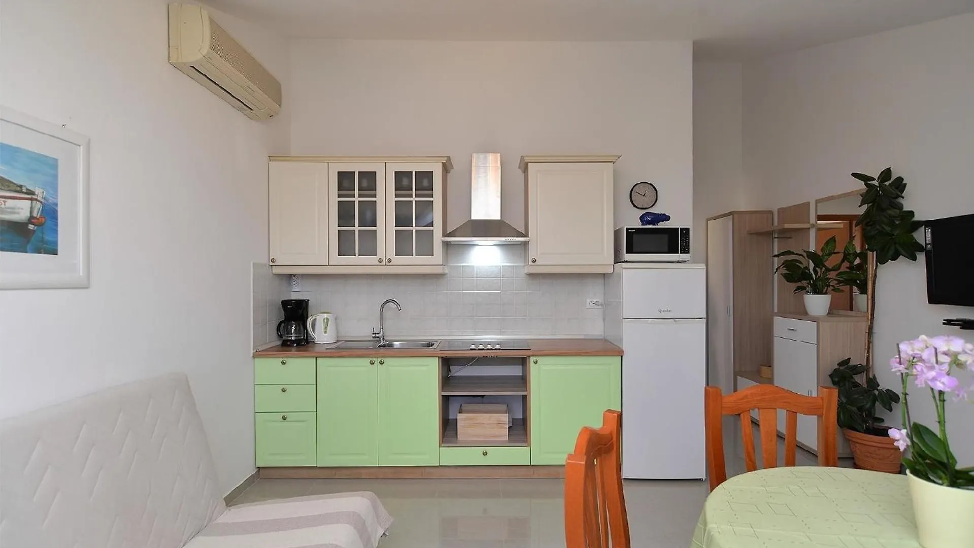 Ferienwohnung Fuer 4 Personen Ca 42 Qm In Fazana-Surida, Istrien Istrische Riviera Valbandon Apartamento